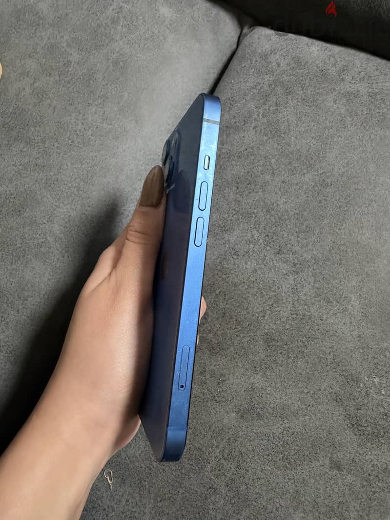 Apple - iPhone 13 3