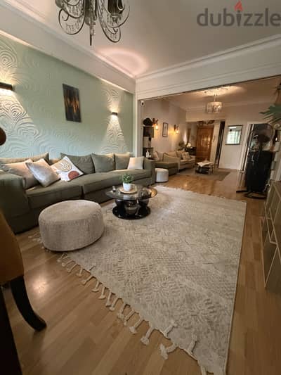 شقة مميزة داخل فيلا للبيع بشارع غزة – المهندسين
