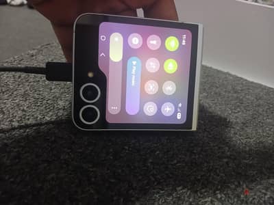 Samsung Z Flip 6