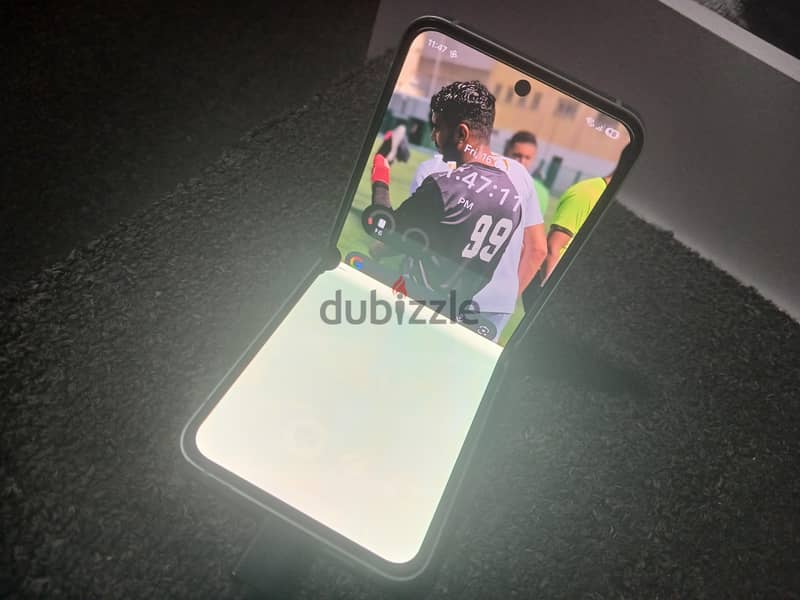 Samsung Z Flip 6 8