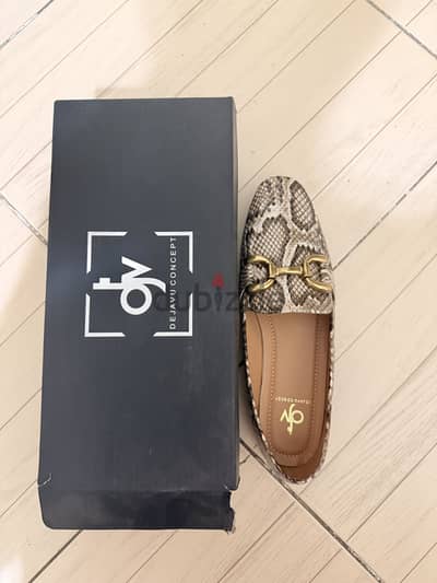 New shoes from dejavu