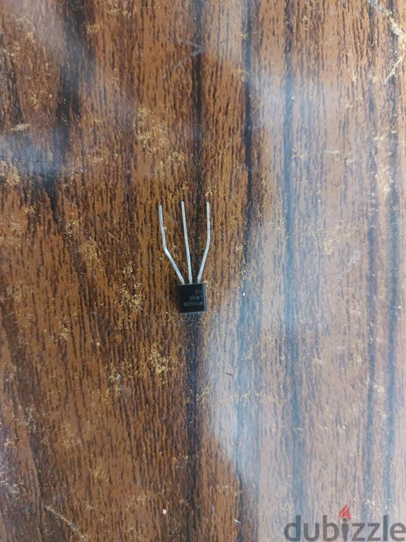 2 Temperature sensor LM35DZ 3