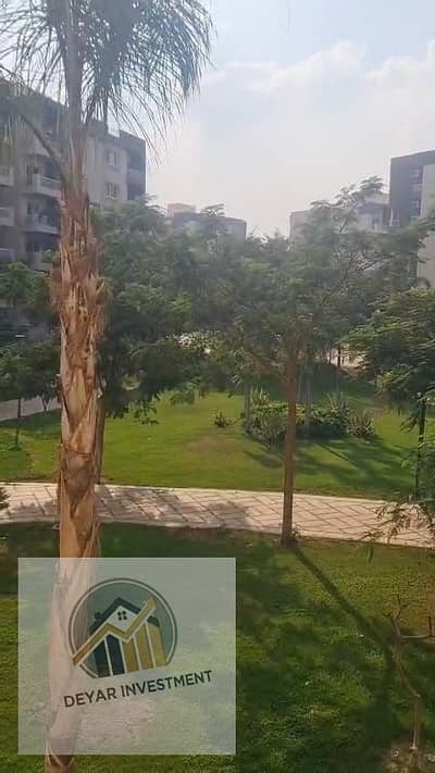 شقه للبيع لقطه b12 مساحه ٢٠٠م مدينتى
