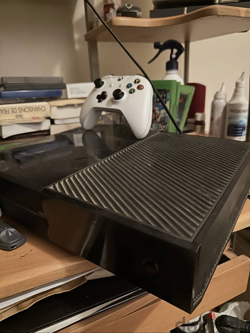 Xbox One + Kinect + 2 controllers 2