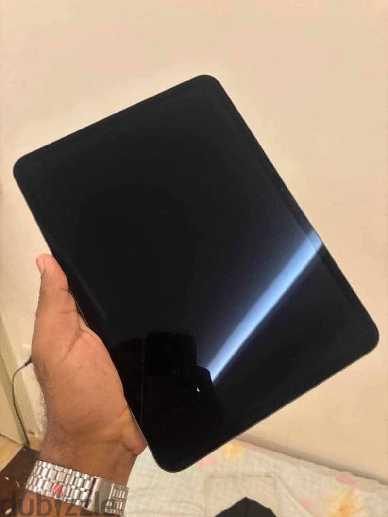 Ipad pro m4 B:100% 1