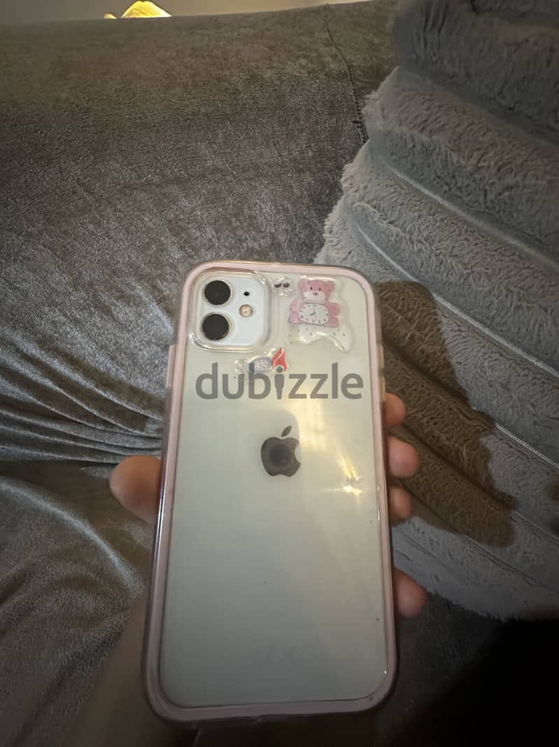 Apple - iPhone 11 4