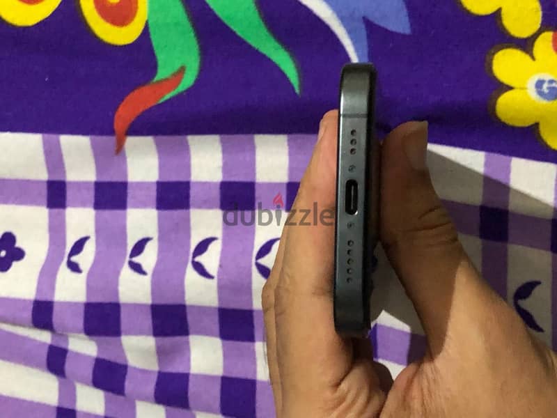 Apple - iPhone 15 Pro 3