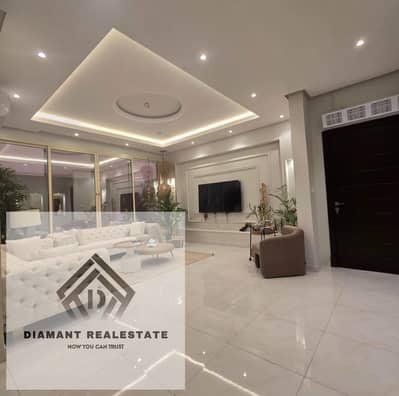 بسعر لقطه وبخصم ممتاز دوبلكس 315متر ببرايفت Garden وبالتقسيط علي 12 سنه بجوار اكبر منطقه خدمات بال R8 وبفيو بانوراما علي كل سفارات العالم