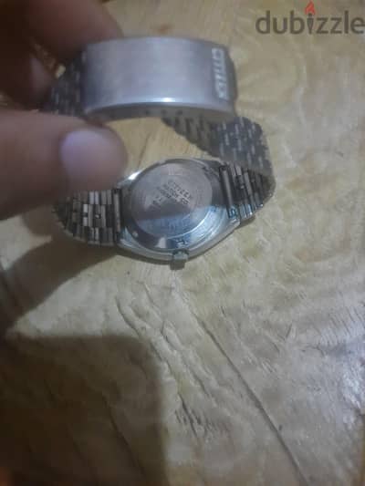 ساعة سيتيزن