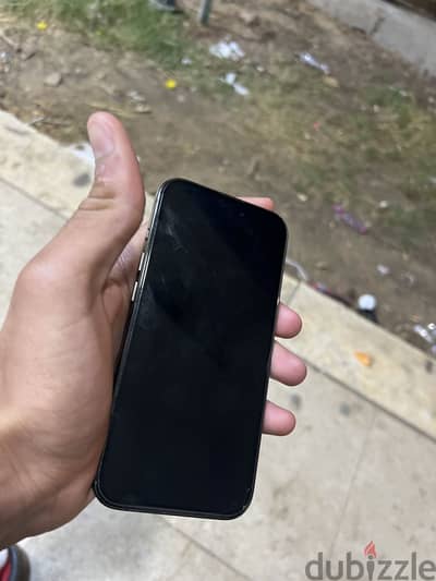 آبل - آيفون 15 برو