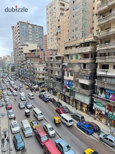 جمال عبد الناصر 85م ( الرئيسي) غرفتين 8000 وريسبشن 8000 س لوكس