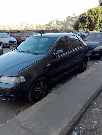 فيات بيترا 2003