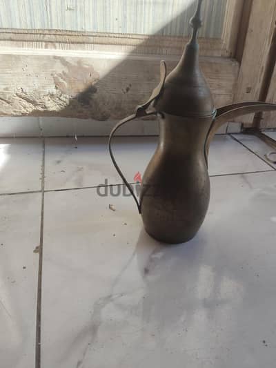 ابريق نحاس اثرى
