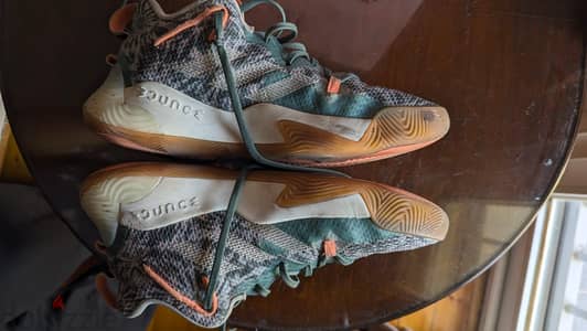 ORIGINAL ADIDAS BASKETBALL size 42