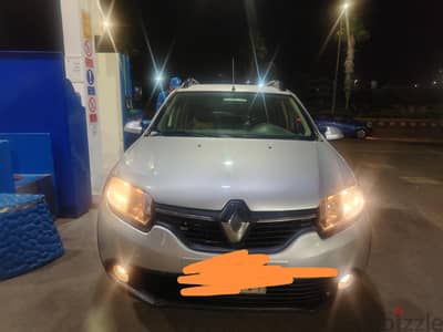 Renault Sandero 2015