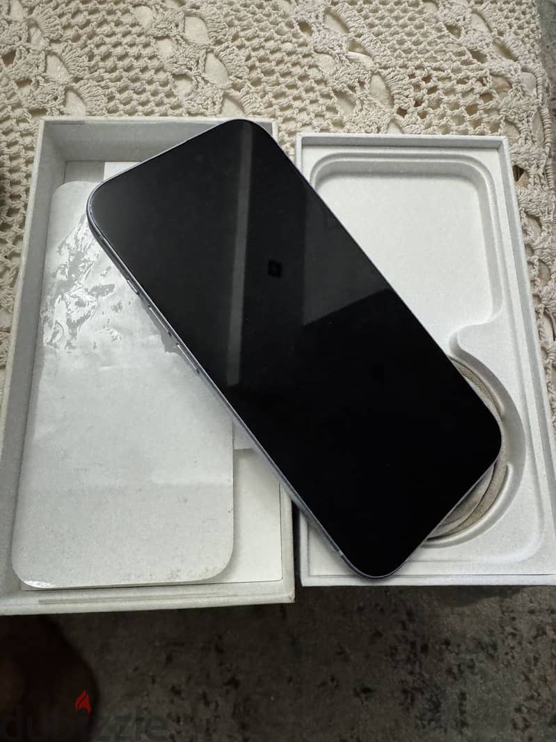 Apple - iPhone 15 6