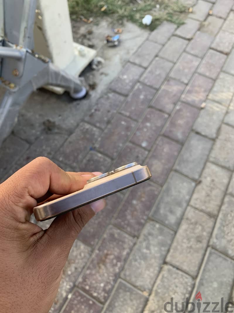 Apple - iPhone 16 Pro Max 1