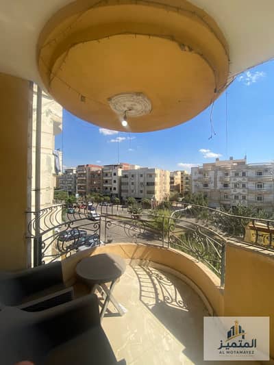 Apartment for sale in Obour City, First District, Suleiman Al-Farsi Street, close to Panda Market, the post office, and all services. Area 225 sqm, 3