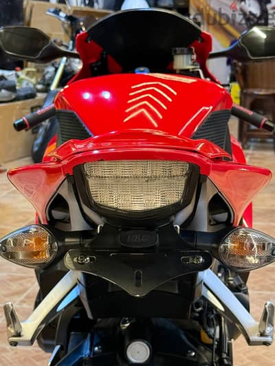 Honda CBR1000RR 2012 ABS