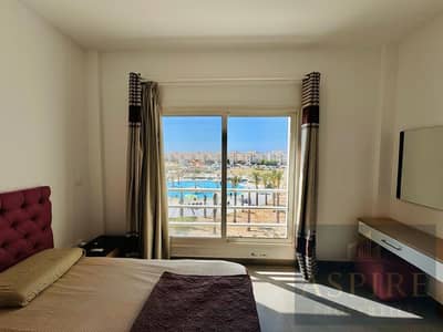 Penthouse in a prime location for sale - Amwaj