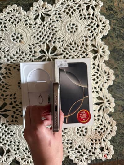 Apple - iPhone 16 Pro