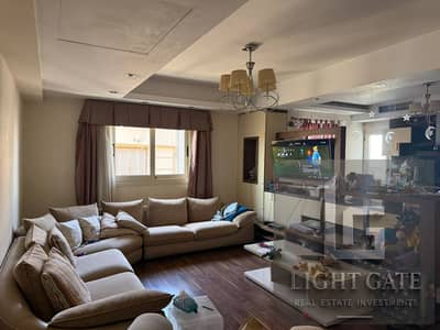  **A distinctive apartment for sale in Al-Shuhada – Strategic location!**  A very distinctive location, close to all services and the Southern 90th axis.  **Apartment specifications:** *  3 rooms