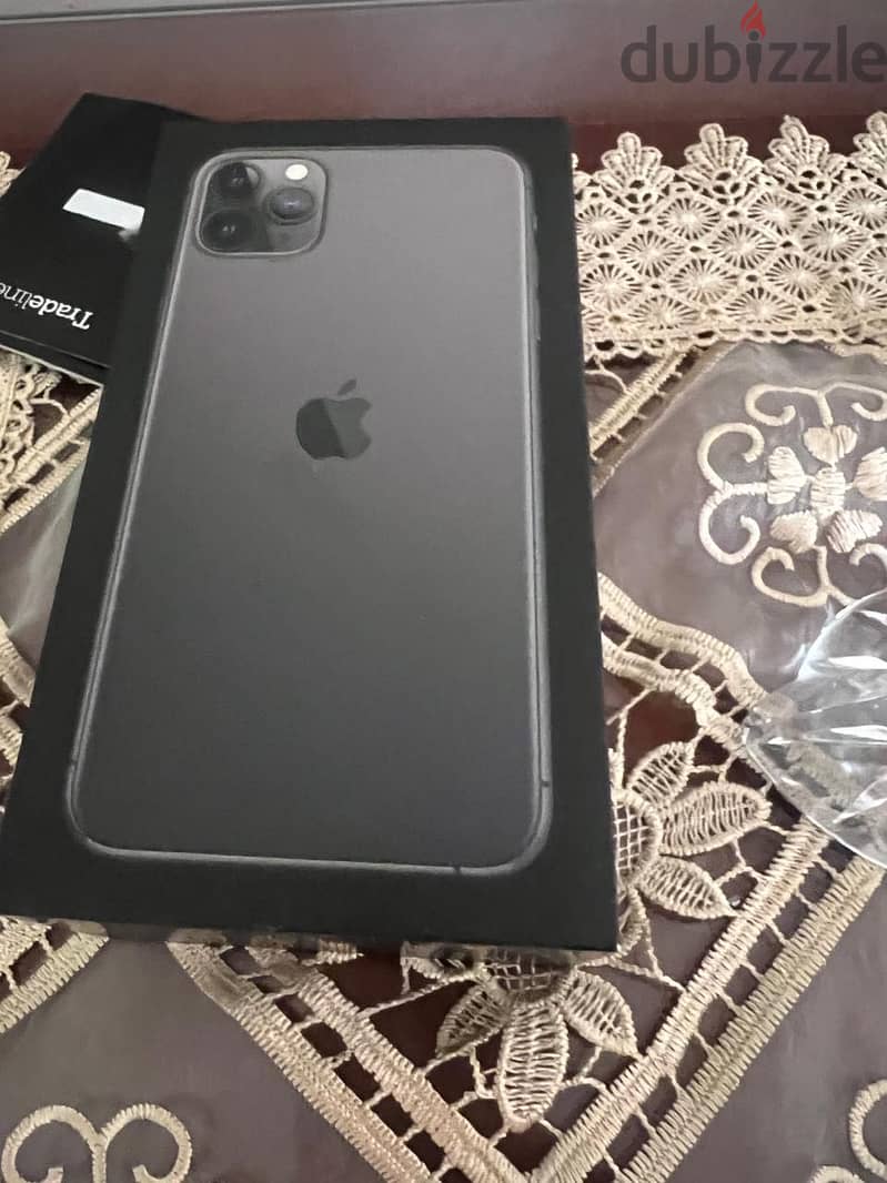 Apple - iPhone 11 Pro Max 2
