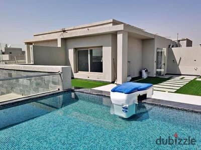 Penthouse for sale in installments, swimming pool, finished roof, and air conditioning, in a very special location in the Revali Compound.