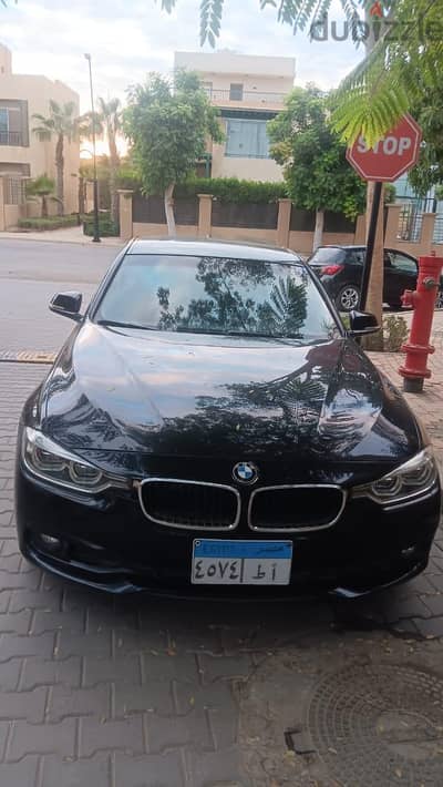 BMW 318 2019