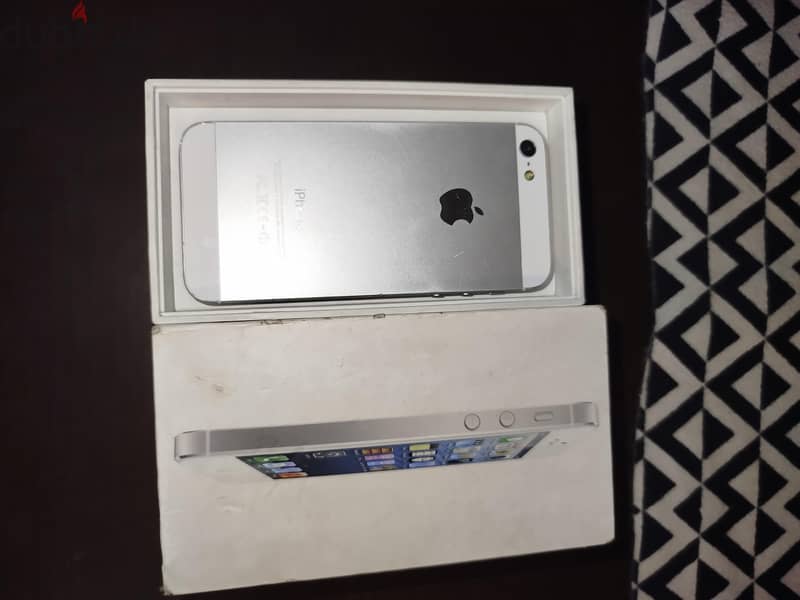 Apple - iPhone 5 1