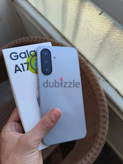موبايل سامسونج A17 استخدام خفيف زي الجديد زيرو ما اتفتحش