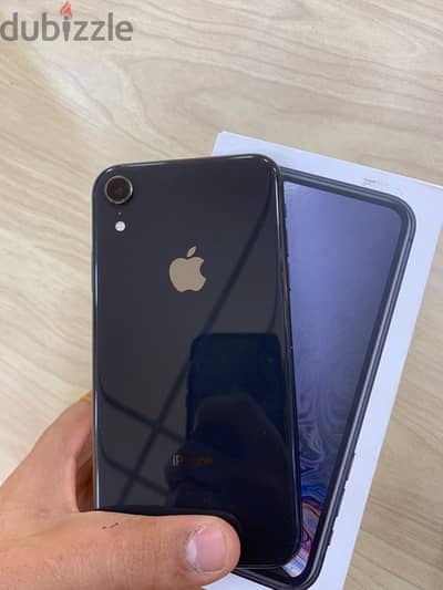 iPhone Xr 128g بالعلبه بحاله ممتازه