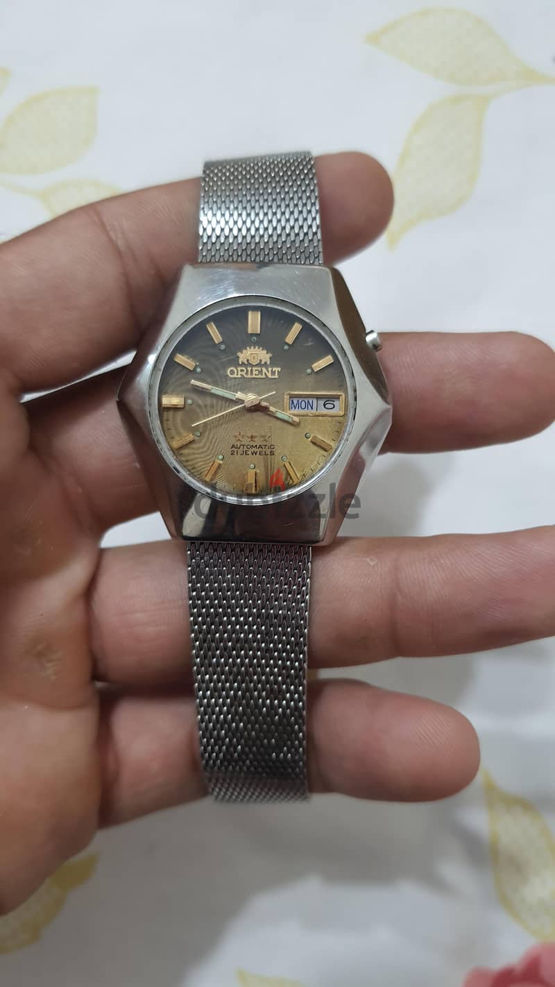 watch 1