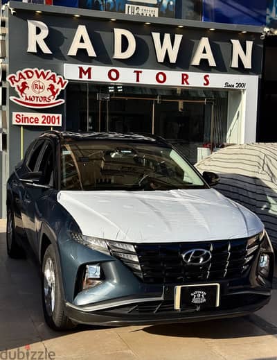 Hyundai Tucson 2022- - فقط ٢٧ الف كم صيانات توكيل  يوجد ايضاً تقسيط