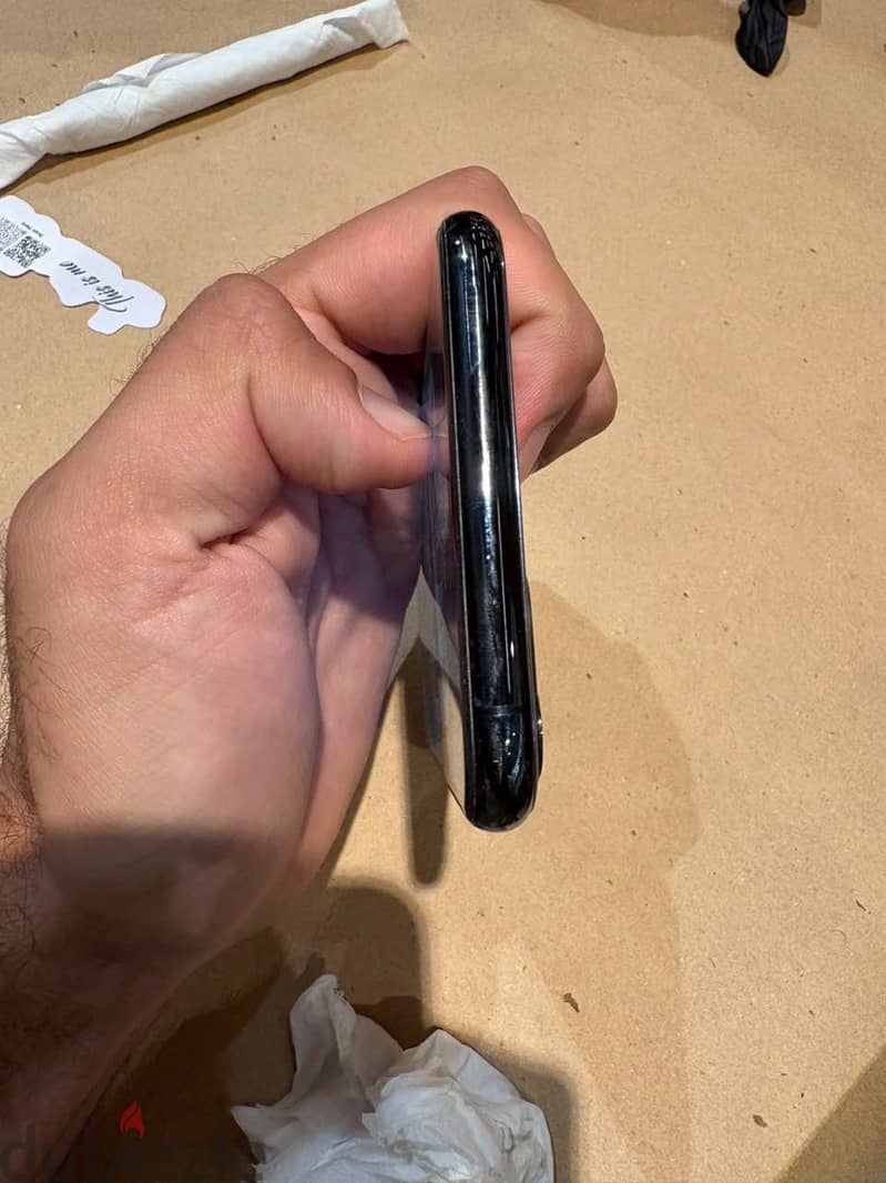 Apple - iPhone 11 Pro Max 6