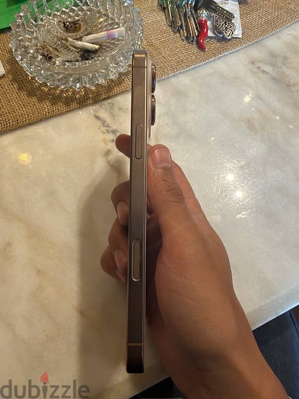 iphone 16 pro max desert 4