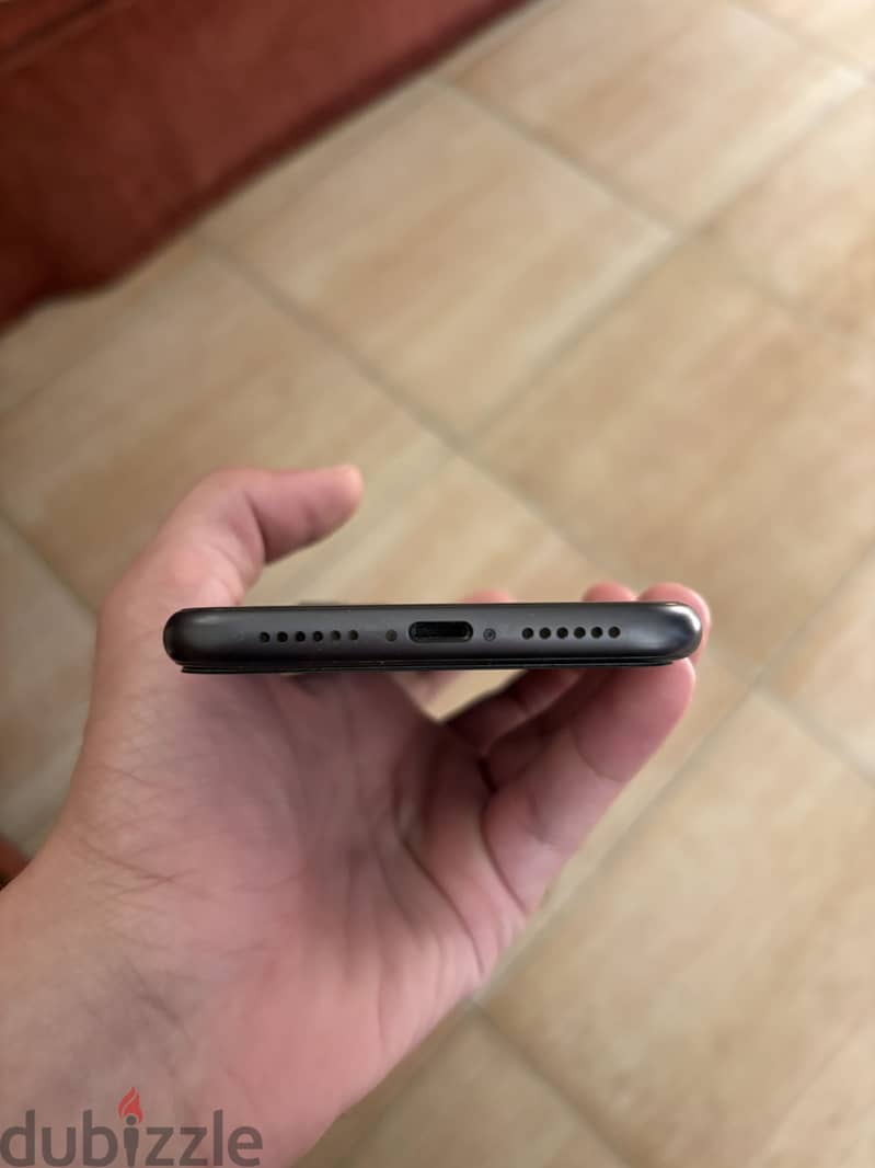 Apple - iPhone 11 3