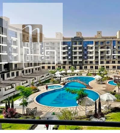 دوبلكس للبيع في كمبوند إيزولا | 425م² + جاردن 50م² | فيو حمام سباحة | 10 مليون جنيه كاش