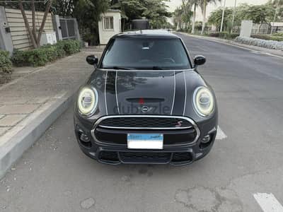 MINI John Cooper Works 2021 فابريكا بالكامل صيانة توكيل بالكامل