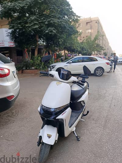 سكوتر كهربا ٣٠٠٠ فولت جديد