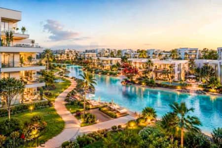 Villa for sale, 206 sqm, in the "Creeks" compound (situated directly on the lagoon; includes a complimentary Sporting Club membership).