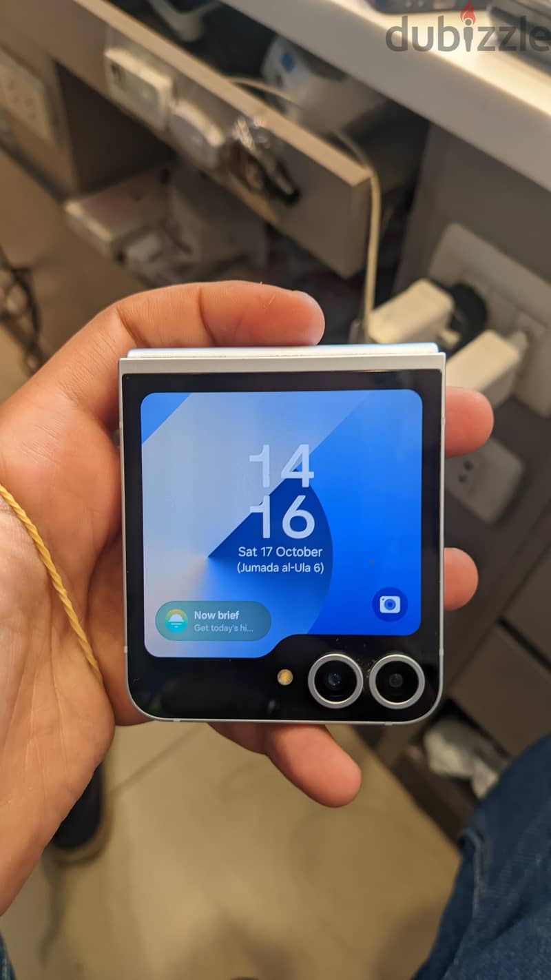 Samsung Z Flip 6 2