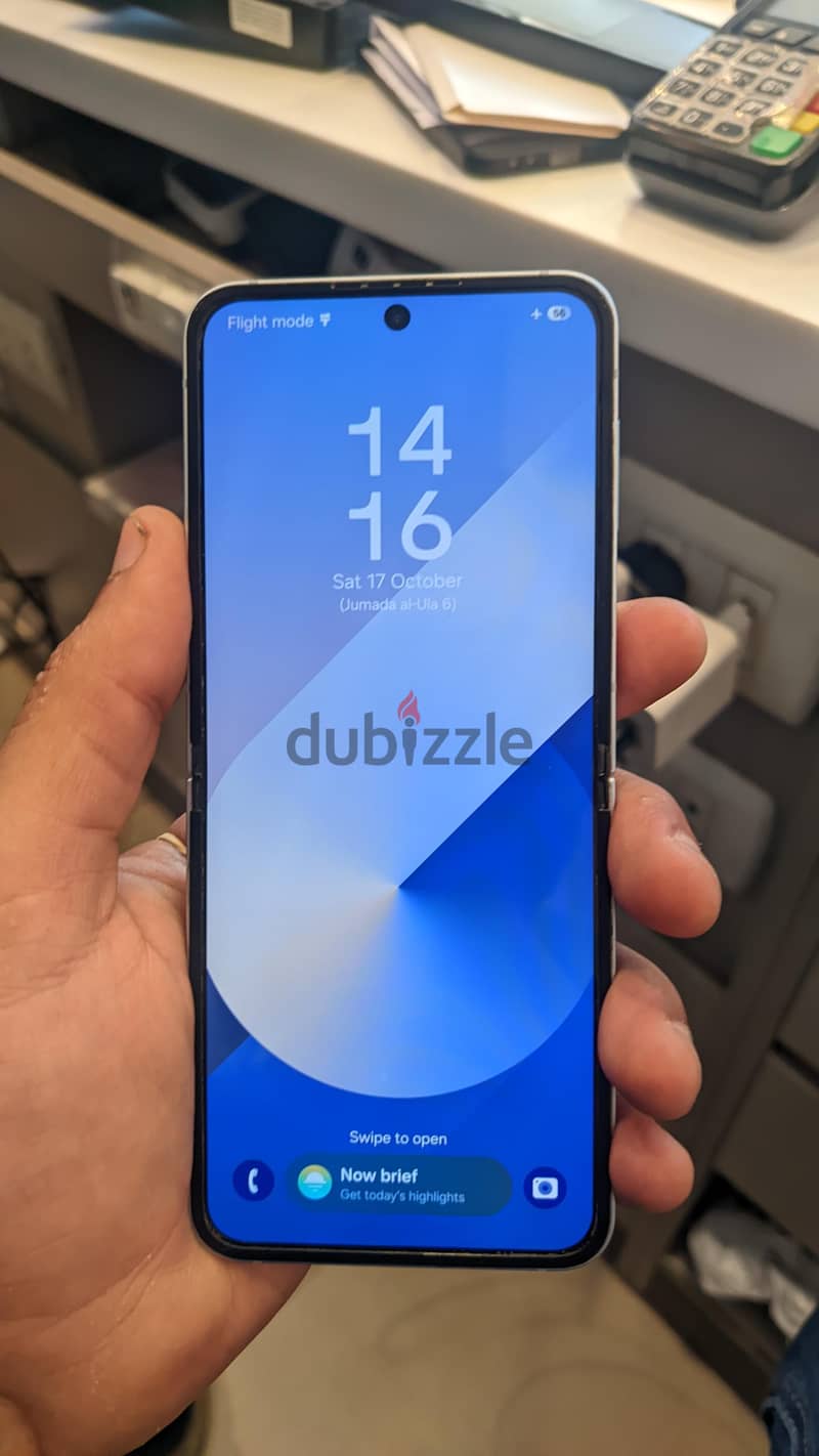 Samsung Z Flip 6 4