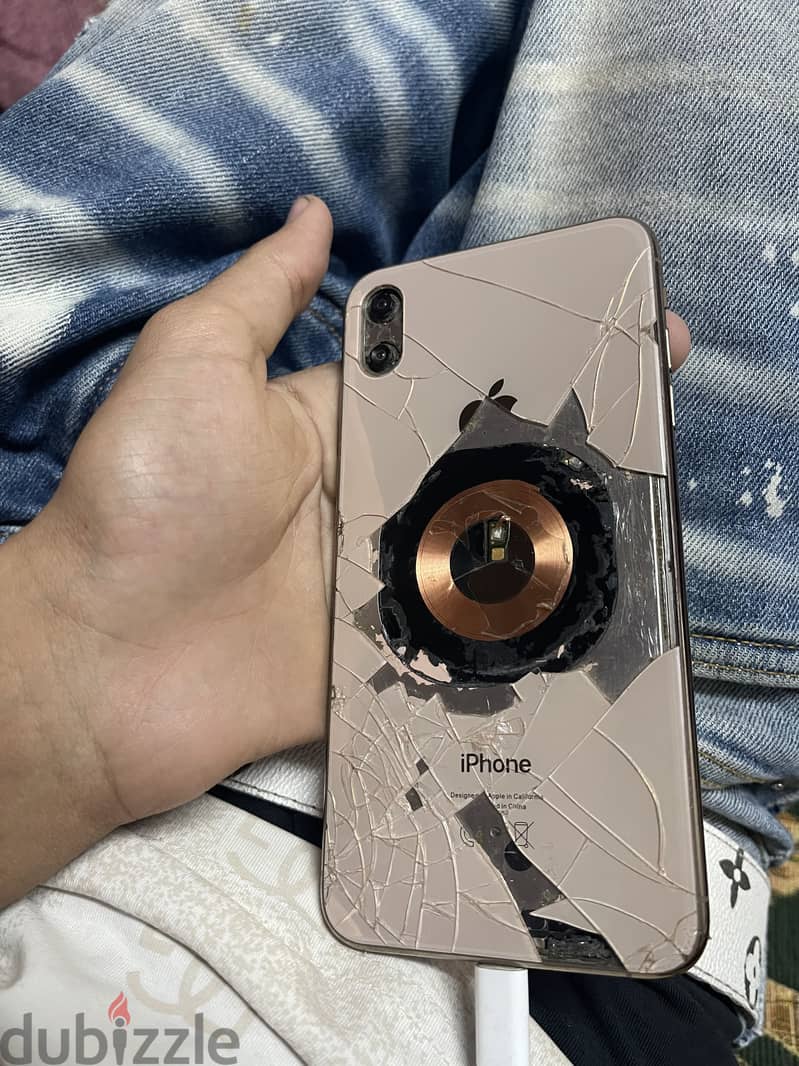 Apple - iPhone XS Max 1
