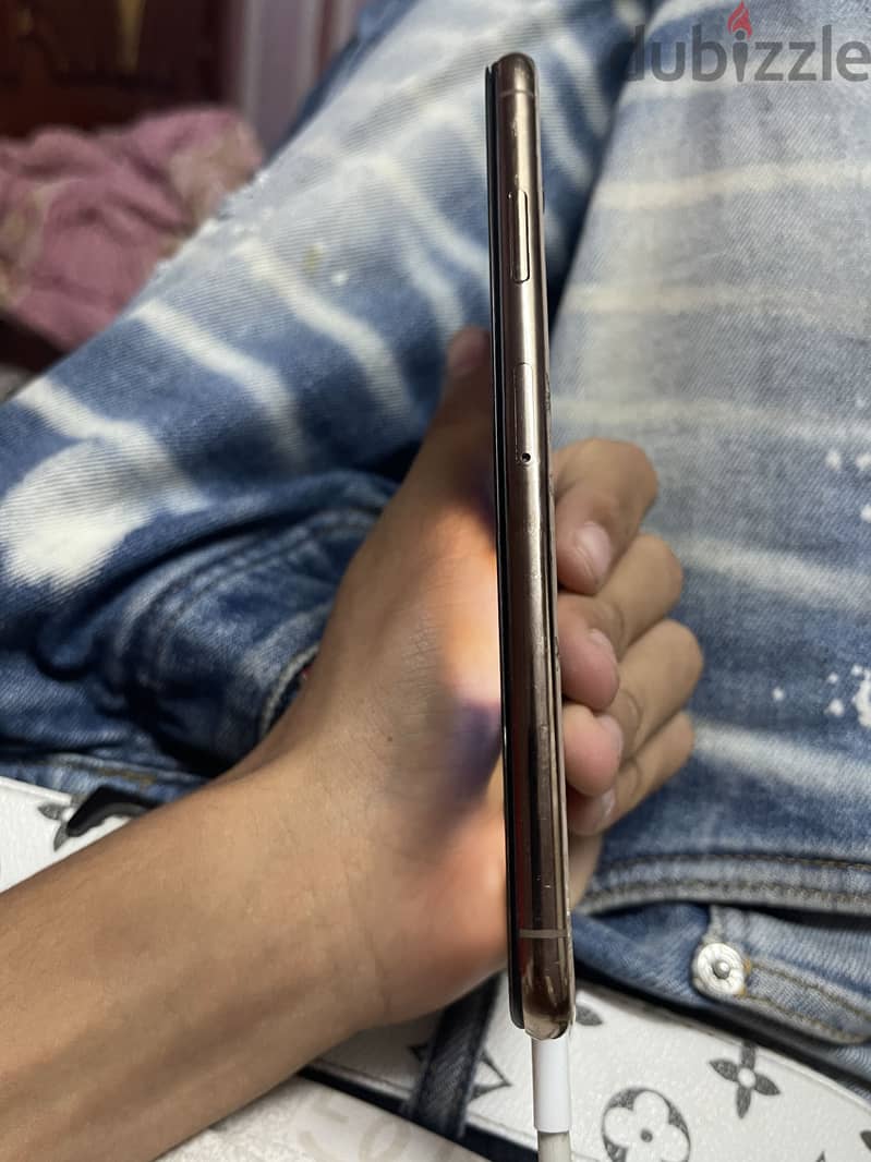 Apple - iPhone XS Max 3
