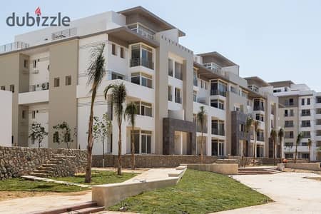 Apartment for sale in the heart of New Cairo (Fifth Settlement), one minute away from South Teseen Street, and close to the American University