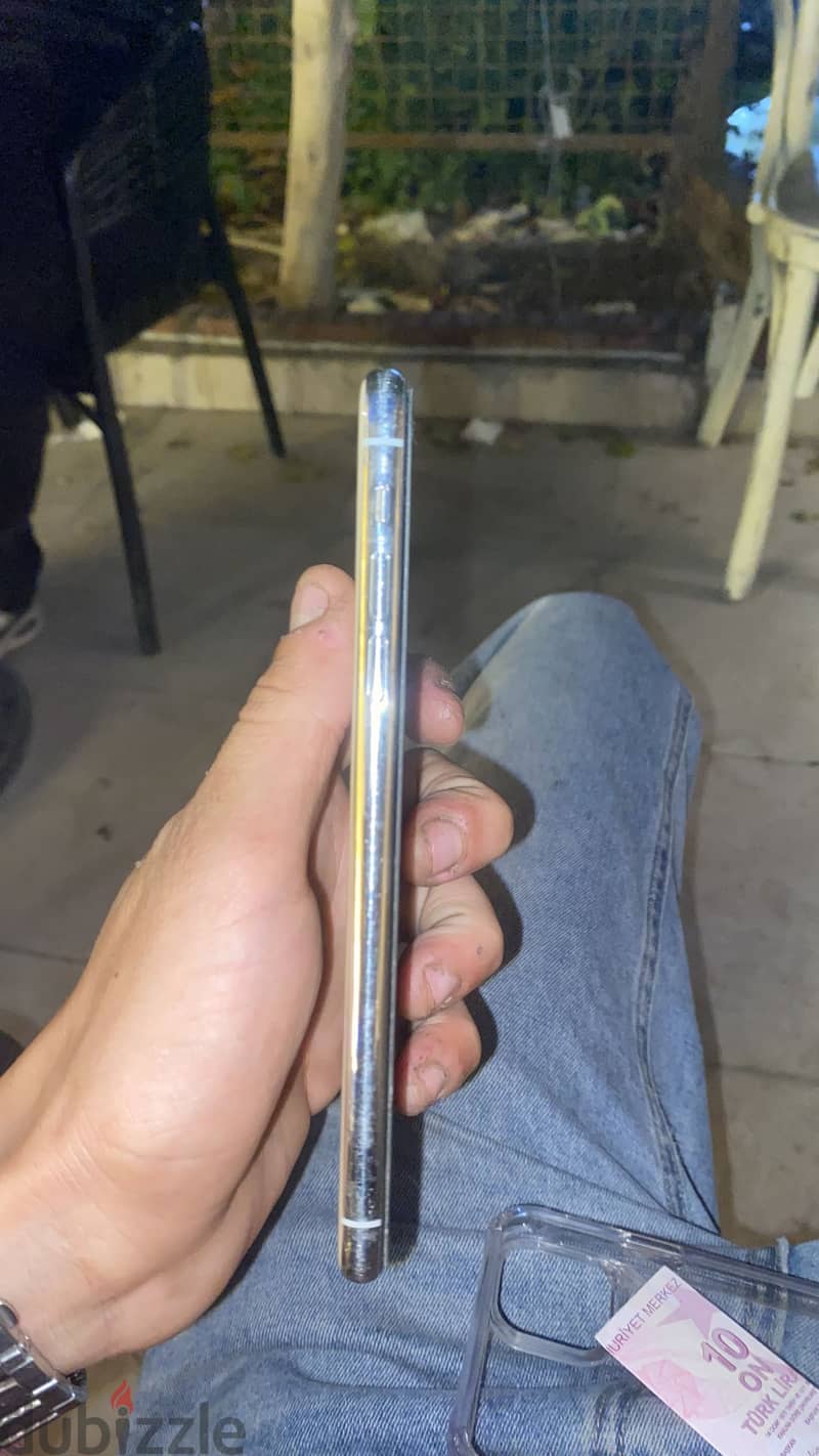 Apple - iPhone 11 Pro Max 3