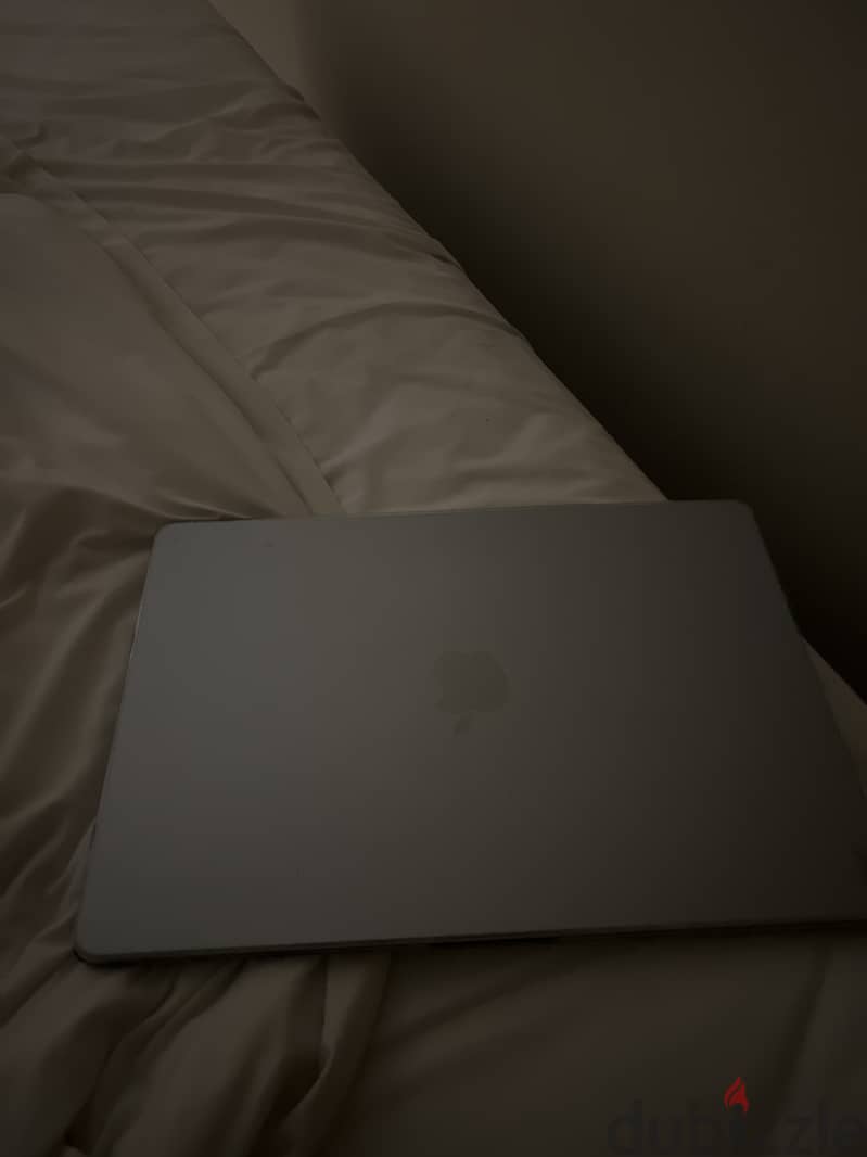 MacBook M4 15 inch 1
