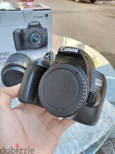 Canon 250D