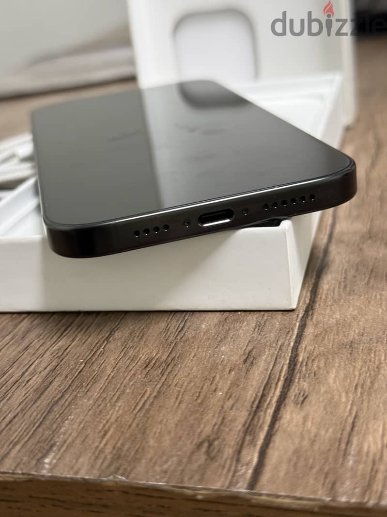Apple - iPhone 16 Pro Max 4